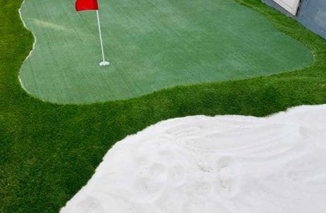 Indoor Putting Greens and Other Recreational Artificial Turf Options